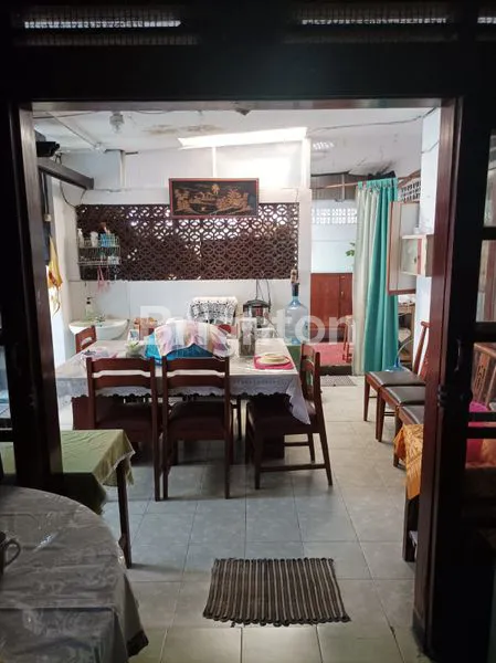 image RUMAH STRATEGIS TEGAL PARANG LT 371 COCOK KOST (5)