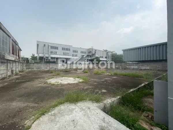 image LOKASI EMAS! GUDANG SIAP PAKAI DI KAWASAN INDUSTRI MM2100, BEBAS BANJIR, PARKIRAN SUPER LUAS (8)