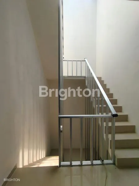 image RUKO BARU TAMAN COSMOS, 2½ LANTAI, COCOK BISNIS ONLINE (4)