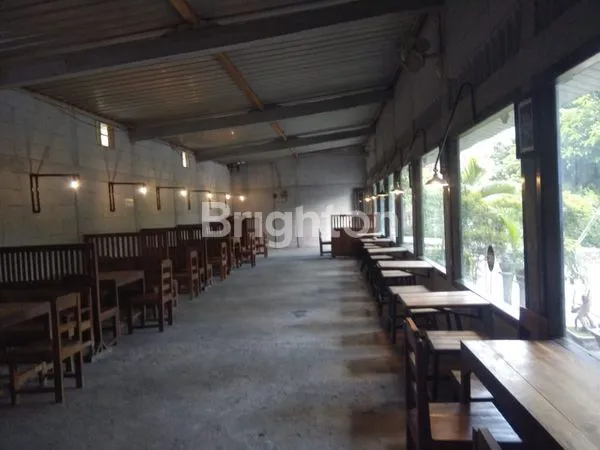 image PROPERTI BISNIS: RUMAH & CAFE DI LOKASI STRATEGIS (8)