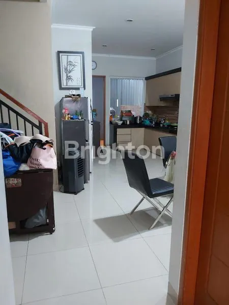 image RUMAH 3 LANTAI SIAP HUNI DI DURI KEPA JAKARTA BARAT (3)