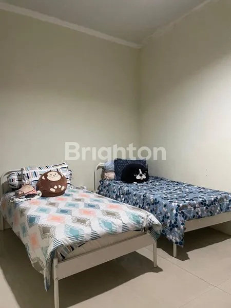 image DIJUAL RUMAH MEWAH 2 LANTAI PINGGIR JALAN (2)