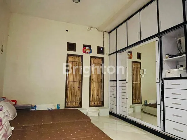 image DIJUAL RUMAH MEWAH 2 LANTAI PINGGIR JALAN (7)
