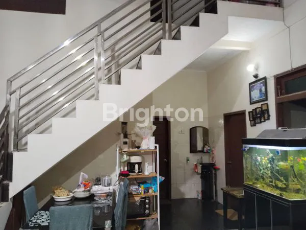 image DIJUAL RUMAH MEWAH 2 LANTAI PINGGIR JALAN (3)