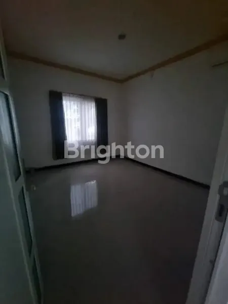 image DIJUAL RUMAH SECOND TERAWAT PONDOK CANDRA, DEKAT BANDARA JUANDA DAN MERR  (8)