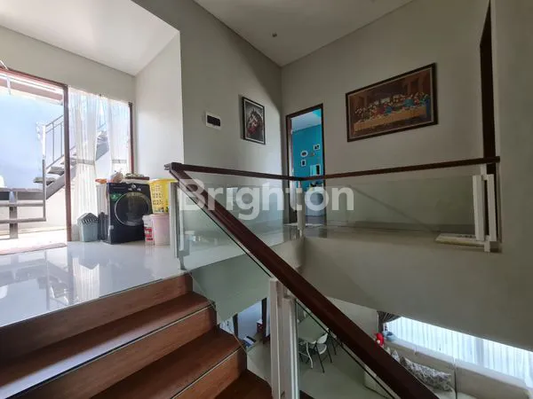 image TURUN HARGA RUMAH 2 LANTAI VIEW SAWAH LOKASI TUKAD BADUNG RENON (6)