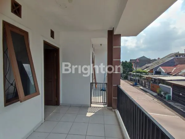 image RUMAH 2 LANTAI STRATEGIS DI SITUSARI CIJAGRA BANDUNG (4)