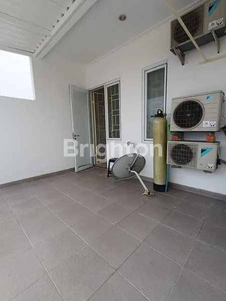 image RUMAH 3 LANTAI DEKAT TANJUNG DUREN, JAKARTA BARAT, LOKASI STRATEGIS (7)