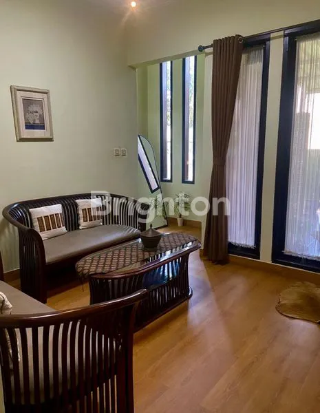 image RUMAH SIAP HUNI 4+1 KT FULL FURNISHED BANDUNG (4)