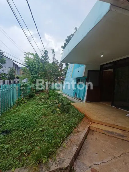 image RUMAH HOEK 2 LANTAI DI DURI KEPA, JAKARTA BARAT (7)