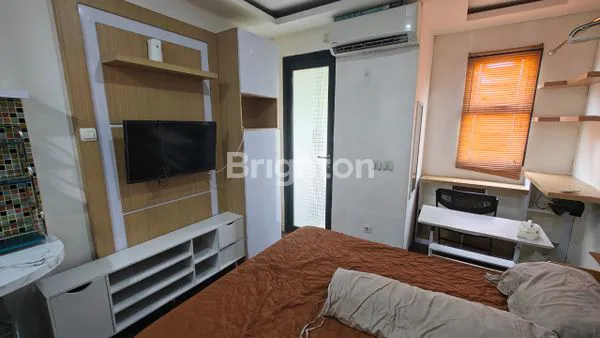 image APARTEMEN URBANTOWN, FURNISHED LENGKAP, LOKASI PREMIUM (2)
