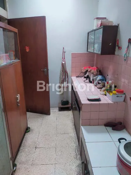 image RUMAH STRATEGIS 190M² SIAP HUNI DEKAT BPK PENABUR SUDIRMAN  (5)