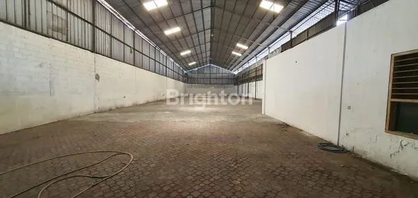 image GUDANG LUAS 1150M² DI SURABAYA BARAT (1)