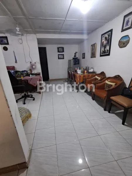 image RUMAH TINGGAL ATAU RUMAH KOS  DI KELAPA GADING POSISI HOOK (6)