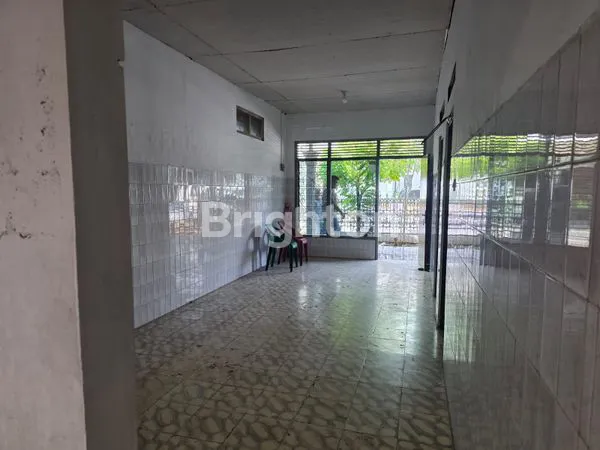 image RUMAH LOKASI STRATEGIS TENGAH KOTA (2)