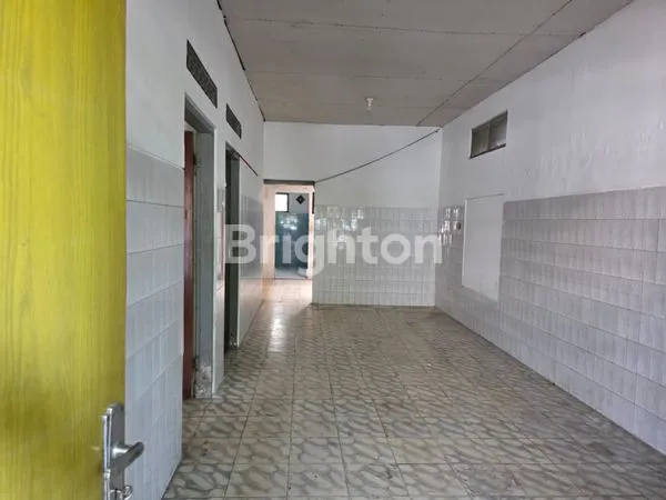 image RUMAH LOKASI STRATEGIS TENGAH KOTA (4)