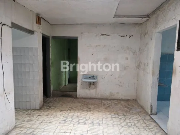 image RUMAH LOKASI STRATEGIS TENGAH KOTA (5)