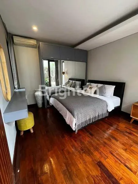 image VILA 3 LANTAI DI SEDAP MALAM  (3)