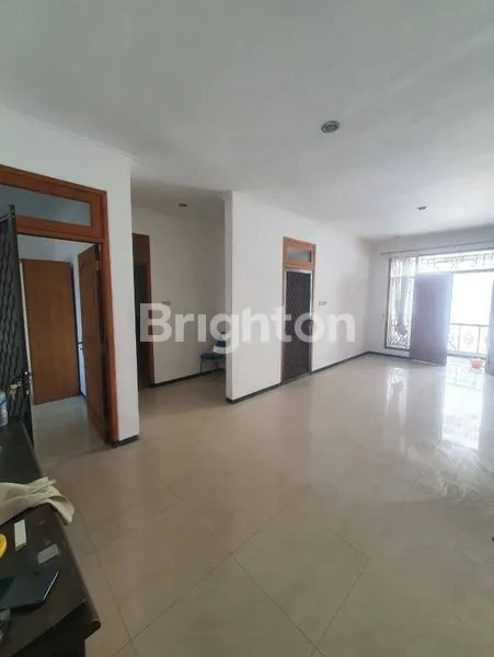 image RUMAH MEWAH LOKASI DHARMAHUSADA  MAS SURABAYA TIMUR (4)