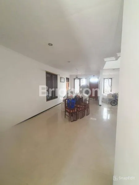 image RUMAH MEWAH LOKASI DHARMAHUSADA  MAS SURABAYA TIMUR (2)