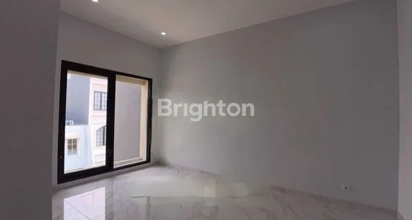 image RUMAH BARU MODERN MINIMALIS 3 LANTAI BEBAS BANJIR,  VILLA TOMANG , DURI KEPA , JAKARTA BARAT  (4)
