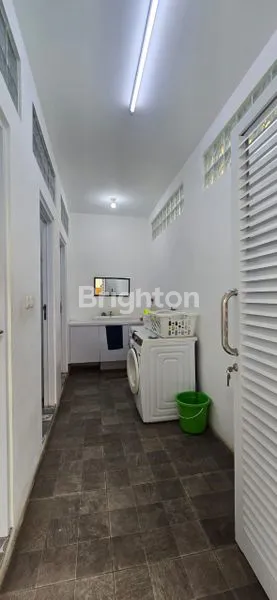 image GUDANG PINGGIR JALAN RAYA (6)