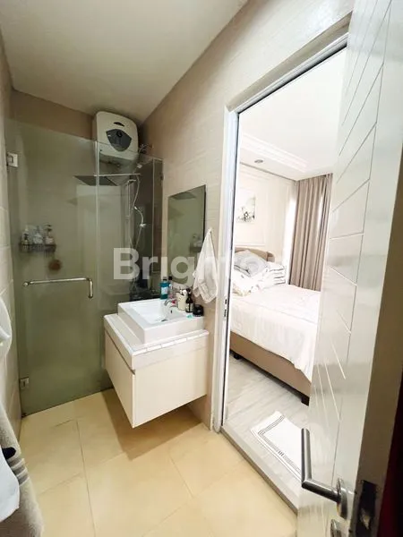 image RUMAH 2 LANTAI DUTA GARDEN FULL FURNISHED TERAWAT DAN KONDISI BAGUS (4)