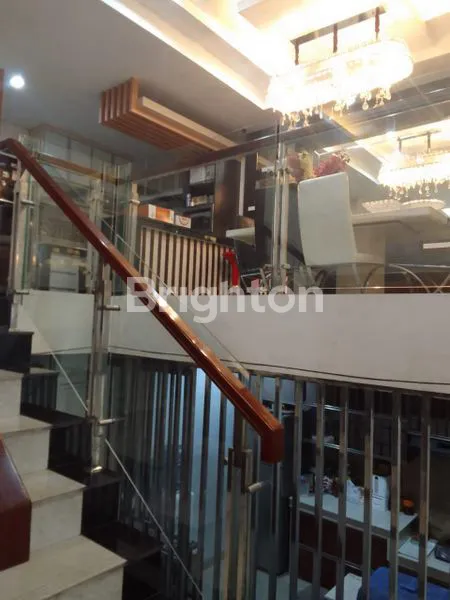 image RUMAH BESAR BESERTA FURNISHNYA (7)