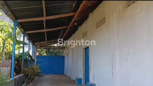 image GUDANG SIAP PAKAI DENGAN TANAH EKSTRA LUAS DI JALAN UTAMA PURWODADI BLORA (3)