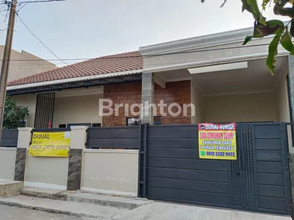 image DIJUAL CEPAT RUMAH SIAP HUNI, PLAFON TINGGI & CARPORT LUAS (1)
