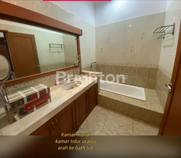 image RUMAH TERAWAT AKSES TOLL LIMO DEPOK FREE FURNISH (8)