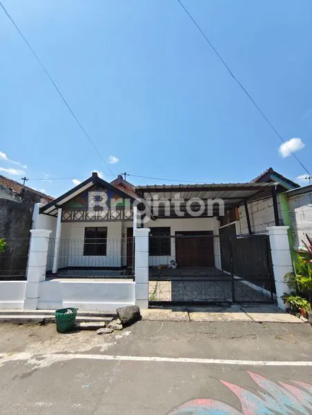 RUMAH DI SEWAKAN SIAP HUNI DI PAJANG