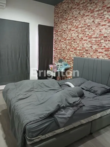 image RUMAH 3 LANTAI DEKAT SUNRISE GARDEN, JAKARTA BARAT, SHM (1)