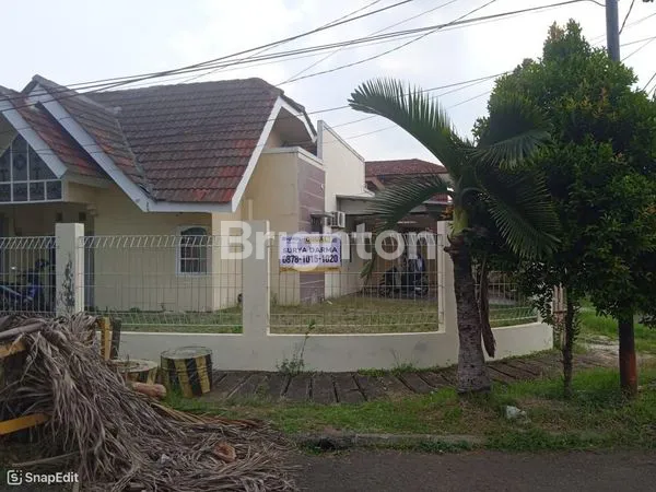 image RUMAH LUAS DI GRIYA LOKA BSD — 7 KAMAR, 3 GERBANG, HALAMAN LAPANG, SIAP RENOVASI, LOKASI SUPER STRATEGIS! (1)