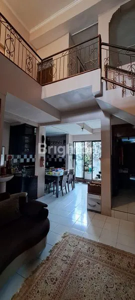 image JUAL RUMAH LUAS, NYAMAN, SIAP HUNI DI LOKASI STRATEGIS (5)