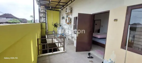 image RUMAH MINIMALIS LUAS DAN TERAWAT DALAM KOMPLEK ONE GATE  (8)