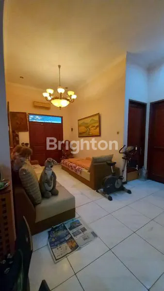 image RUMAH SIMPANG DARMO PERMAI SELATAN SURABAYA BARAT SDPS (4)