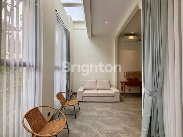 image MODERN LUXURY VILLA FRESHLY RENOVATED IN CENTRAL KEROBOKAN (5)