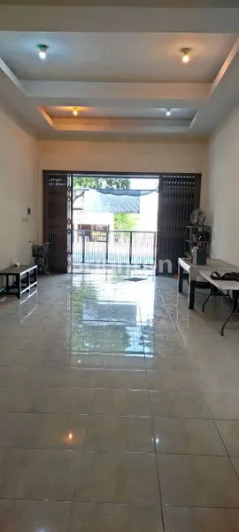 image DIJUAL 2 RUKO GANDENG 2 LANTAI LOKASI STRATEGIS (4)