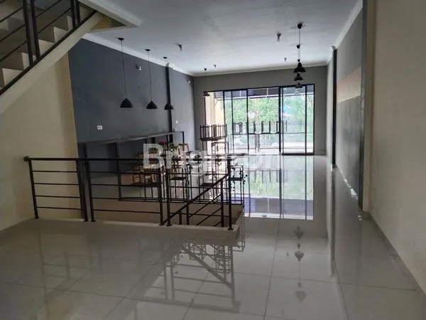 image DIJUAL RUMAH NYAMAN HUNI DI AREA JANTUNG GADING SERPONG (3)