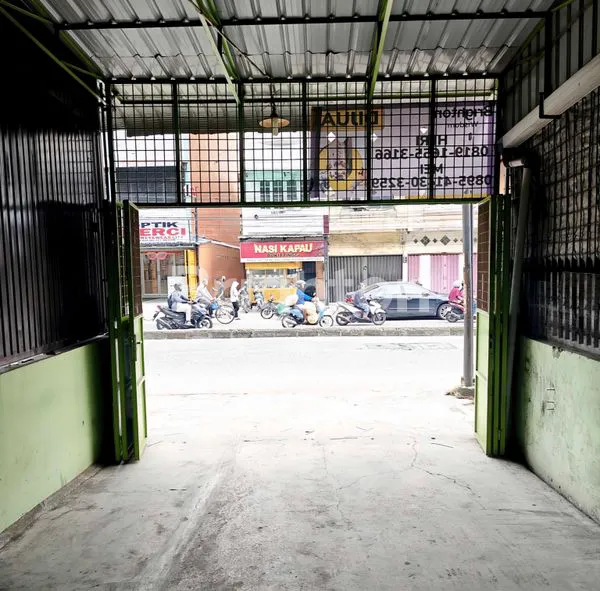 image RUKO BISNIS JL. DENAI. TITIK RUKO SANGAT STRATEGIS. BERADA DI ANTARA JL. AR HAKIM & JL. MANDALA (3)