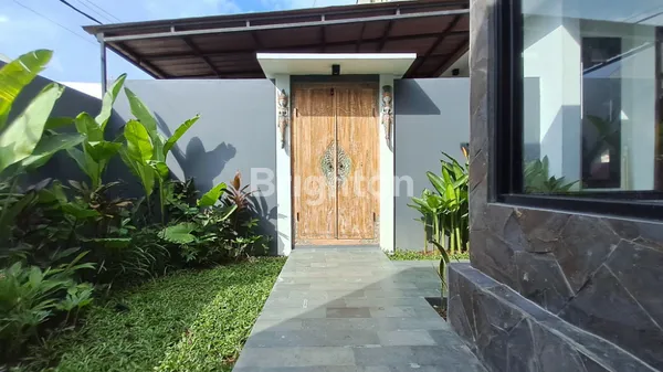 image FOR RENT MODERN VILLA IN NUSA DUA AVAILABLE OCTOBER (144V) (5)