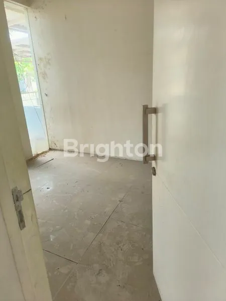 image DIJUAL RUMAH TPR MODERN , CITRALAND SURABAYA DEKAT GWALK (7)