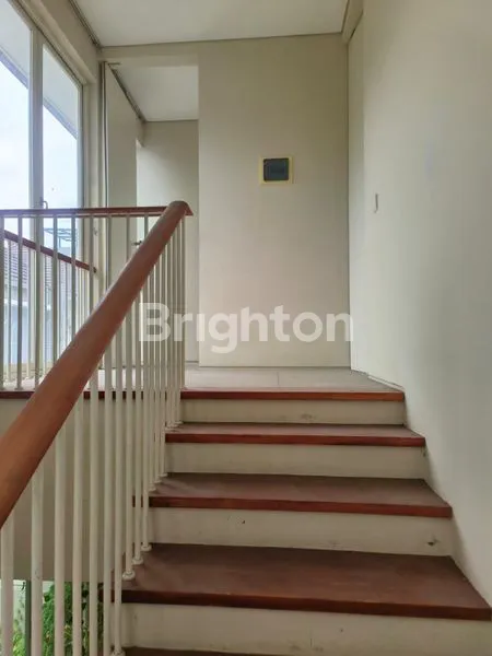 image DIJUAL RUMAH TPR MODERN , CITRALAND SURABAYA DEKAT GWALK (5)