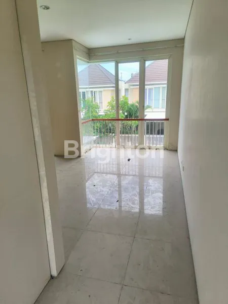 image DIJUAL RUMAH TPR MODERN , CITRALAND SURABAYA DEKAT GWALK (3)