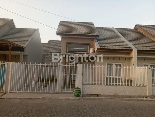 image RUMAH ALANA CEMANDI SIDOARJO (1)