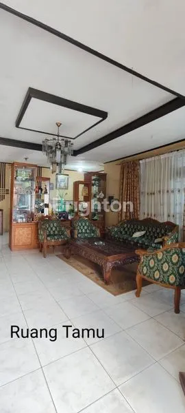 image RUMAH POSISI STRATEGIS & AKSESIBILITAS BAIK, BERADA DI TENGAH KOTA.. (3)