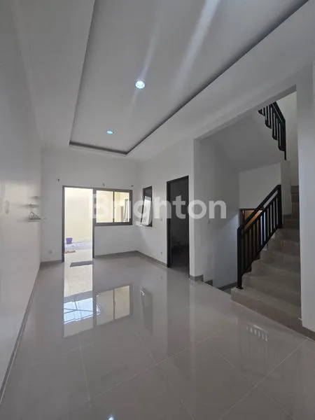 image RUMAH BARU RENOVASI DEKAT MALL CIPUTRA TANGERANG (2)