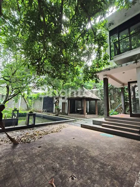image RUMAH ADEM U/ MASA TUA , ADA SWIM POOL DI JAGAKARSA, BANGUNAN 2 LANTAI  (3)