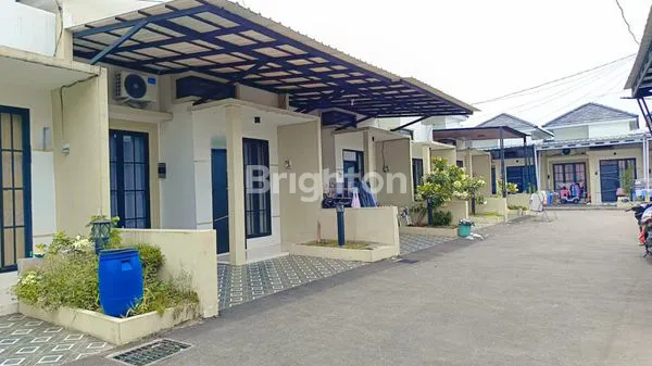 image SEWA RUMAH 2KT STRATEGIS THREE RESIDENCE CIBINONG (2)